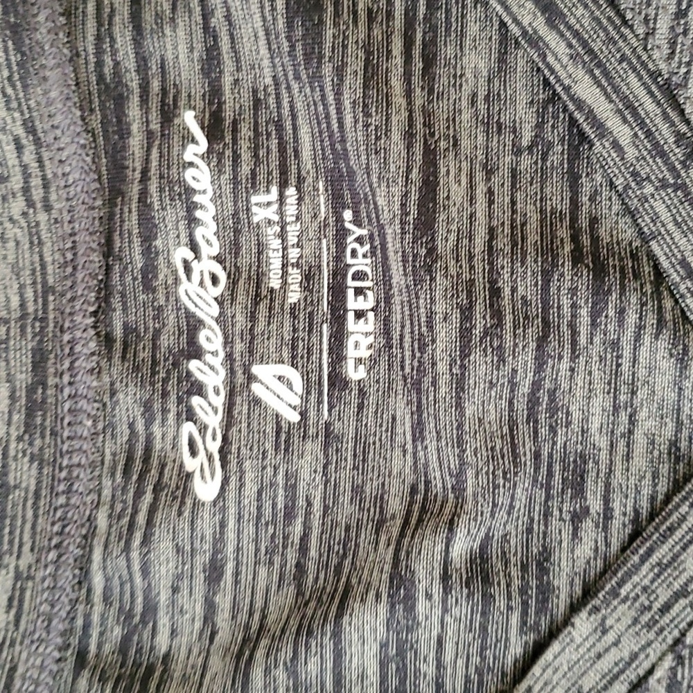 3 Eddie Bauer tops - M and XL - Picture 6 of 6
